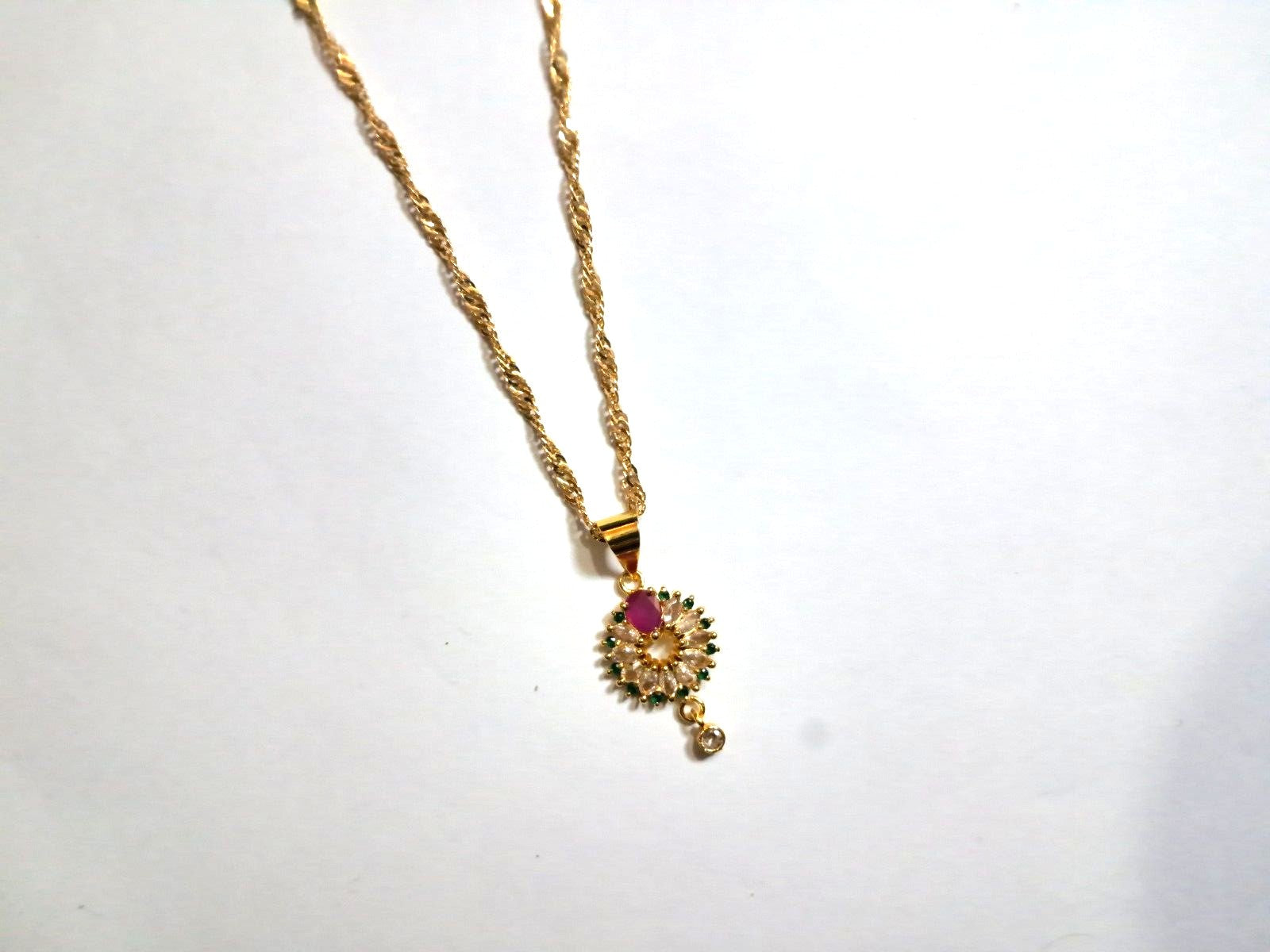 Micro Plated Gold Floral Pendant Necklace – Elegant Daily Wear Jewellery